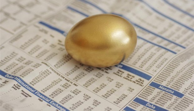Gold egg and gold price data